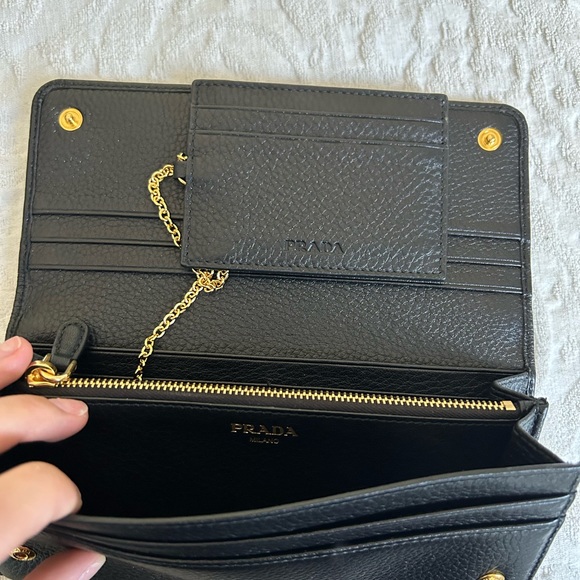 Prada Large Leather Wallet - Picture 3 of 4